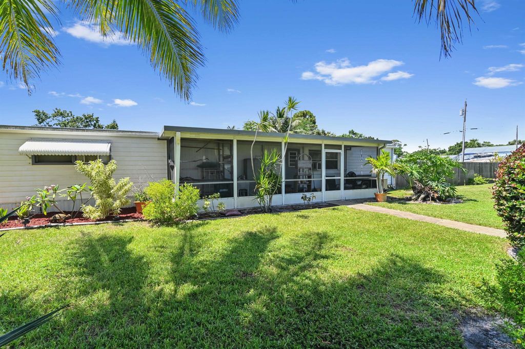 Photo of 5018 SE Isabelita Avenue, Stuart, FL 34997 (MLS # R11005082)