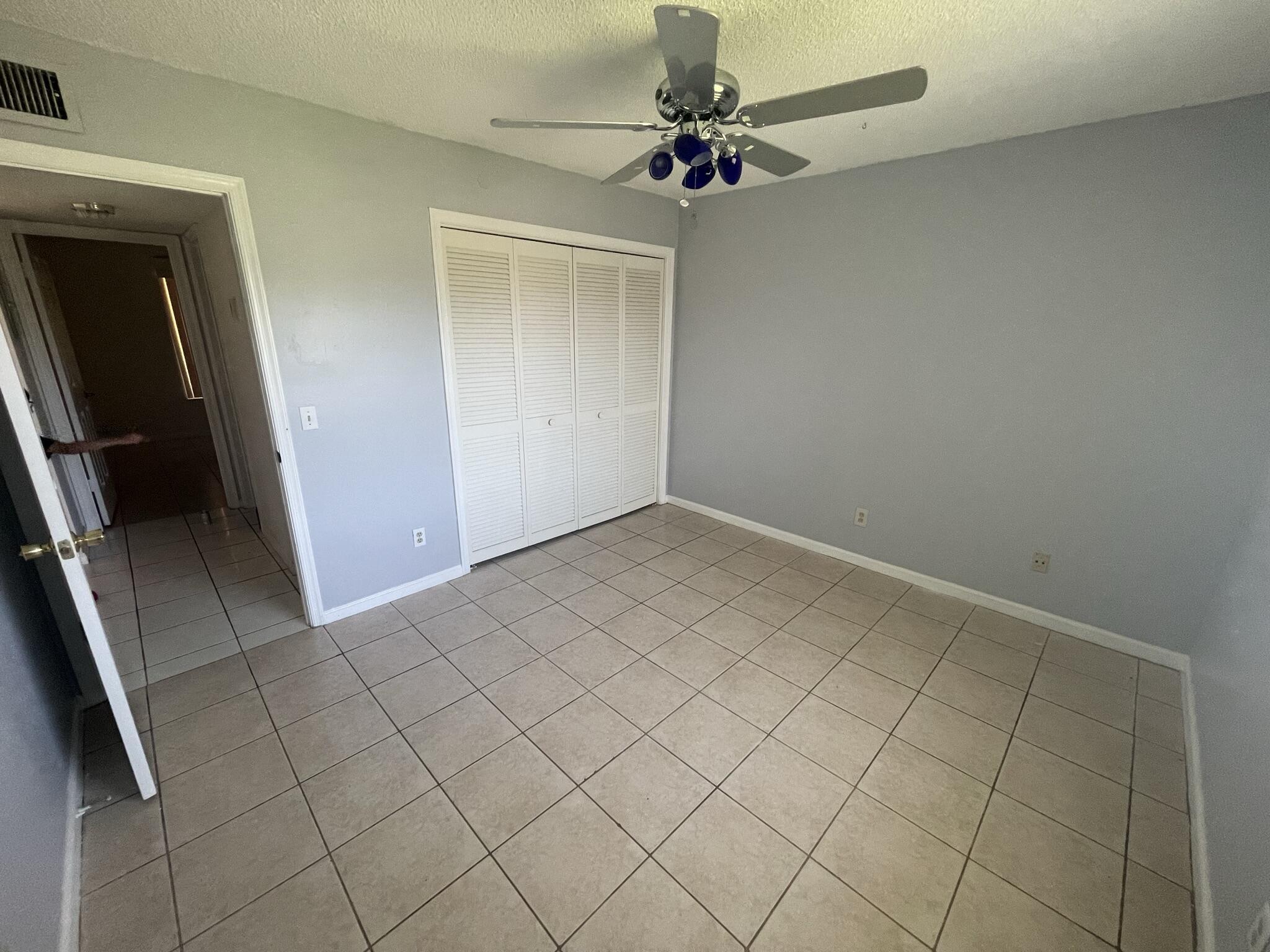 View photos, virtual tours, details... 5924 Longbow Lane 7