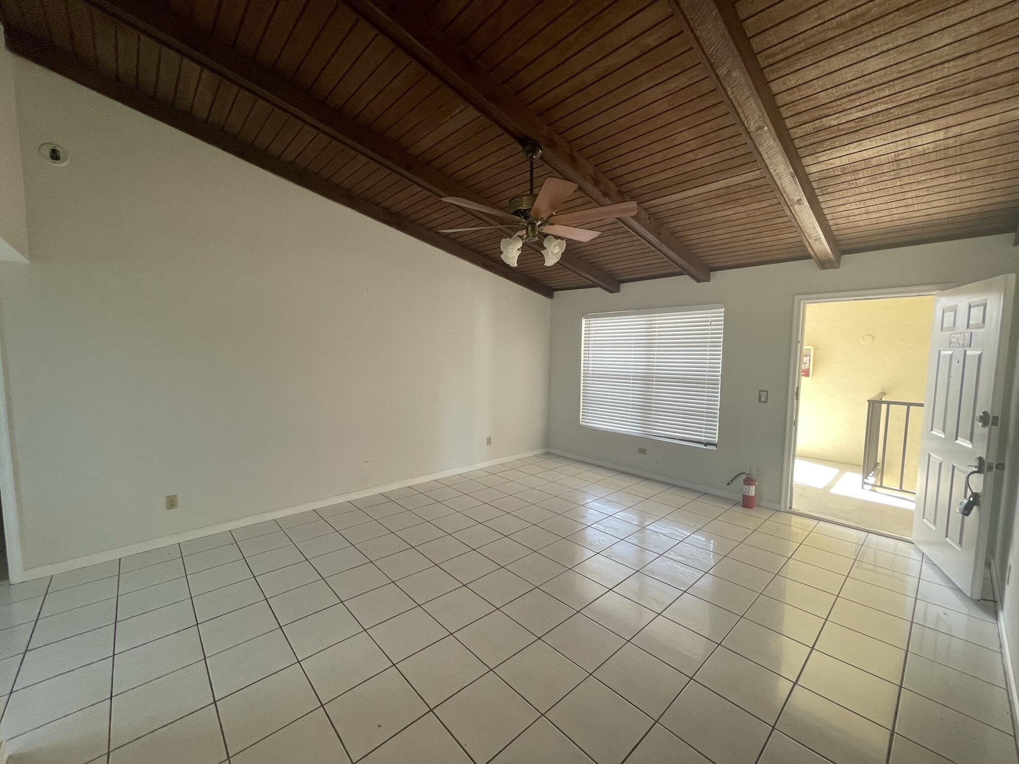 View photos, virtual tours, details... 5924 Longbow Lane 7