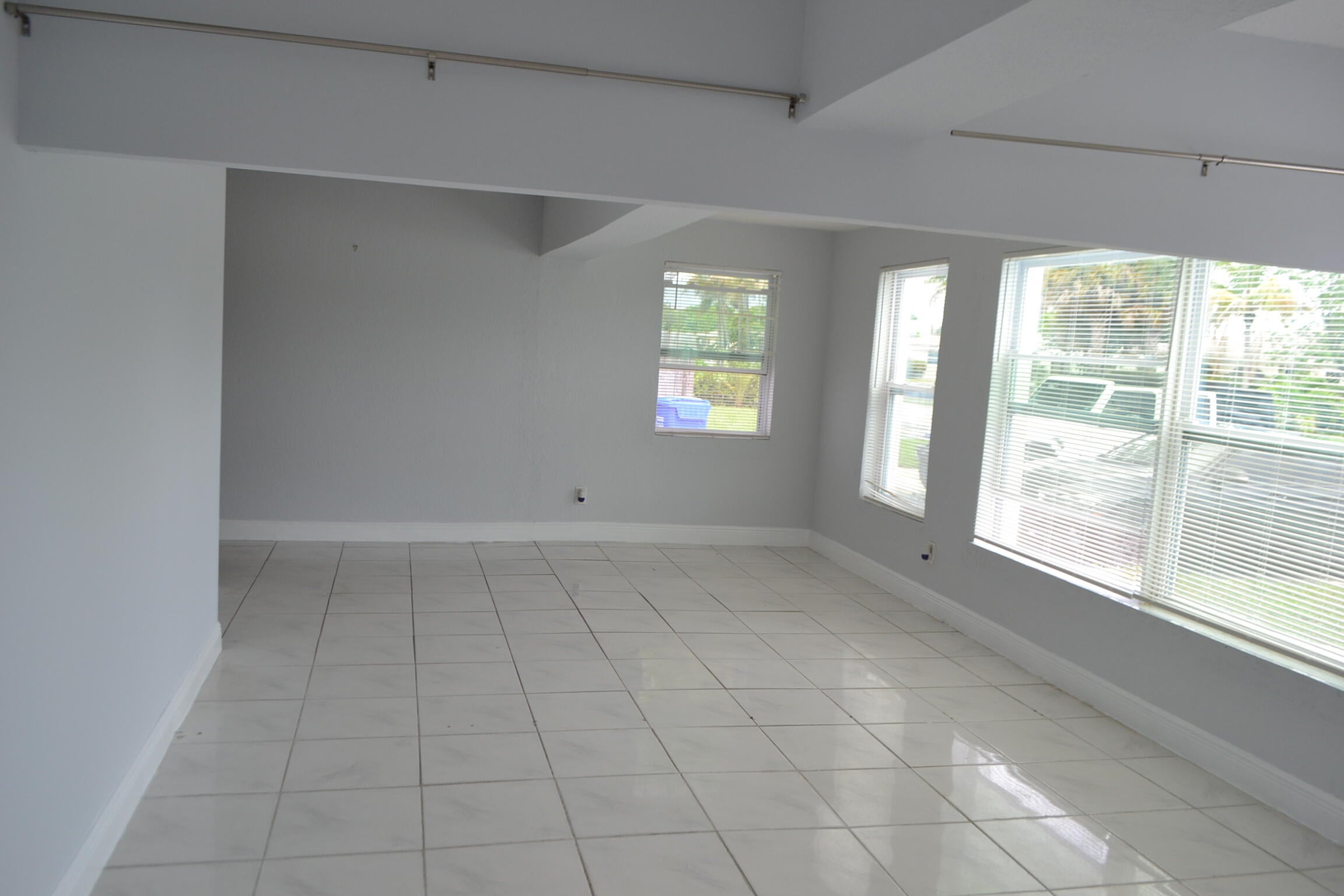 608 NW 20th Court