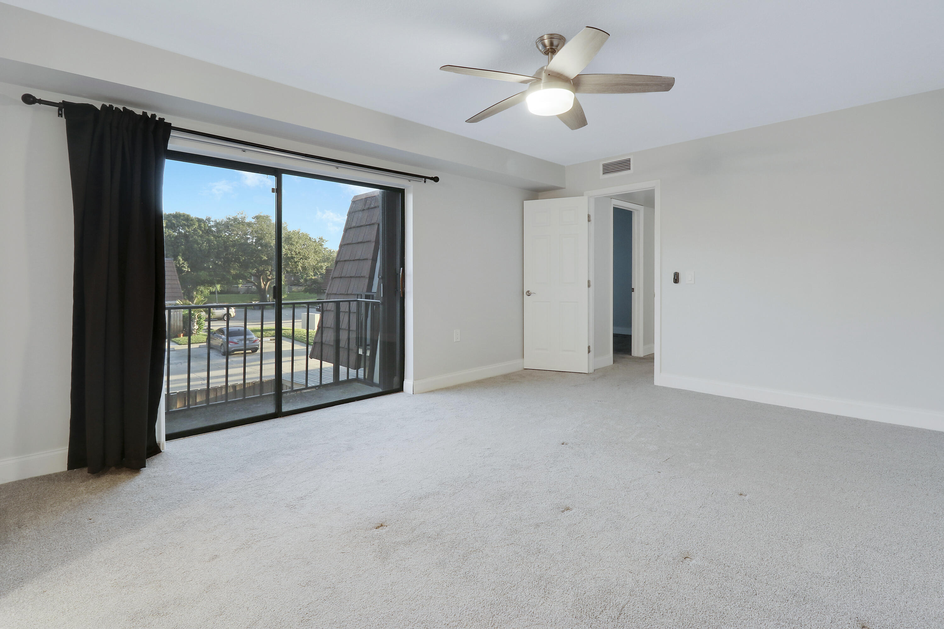 GARDEN LAKES AND GARDEN SQUARE SHOPS - Residential Lease