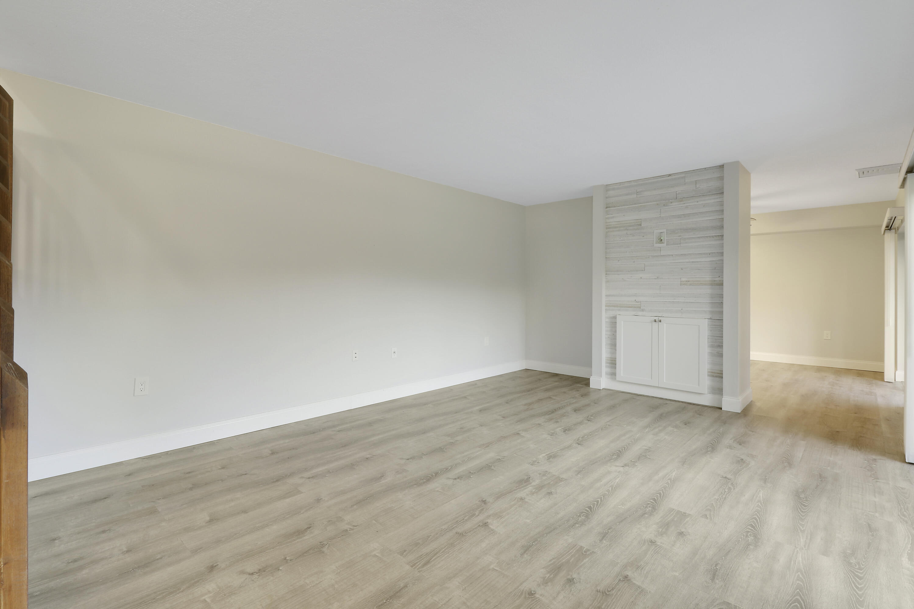 GARDEN LAKES AND GARDEN SQUARE SHOPS - Residential Lease