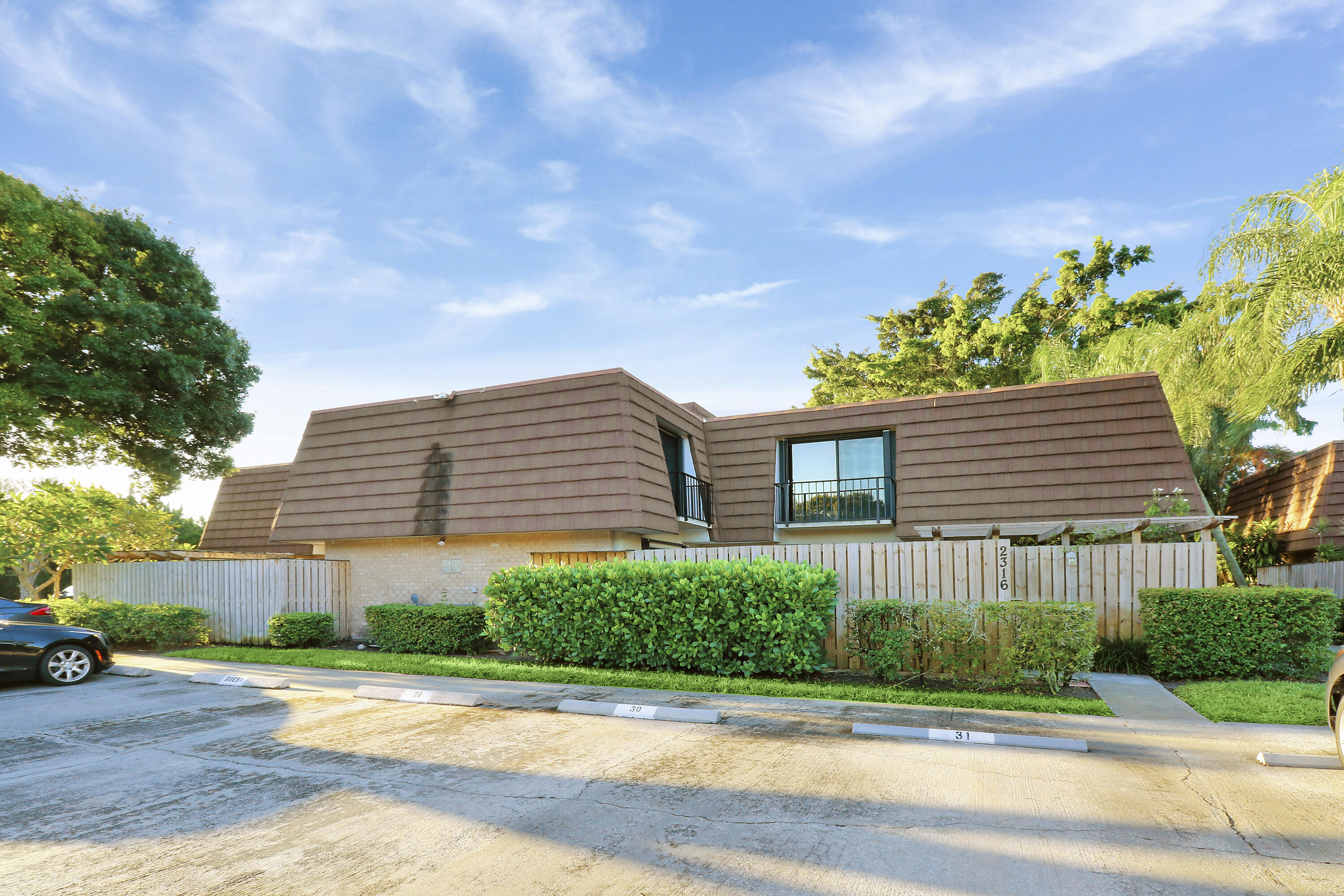 GARDEN LAKES AND GARDEN SQUARE SHOPS - Residential Lease