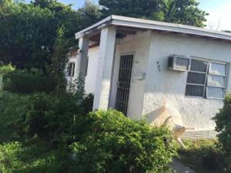 Investor/Handyman special on this 3/2 in North Miami Beach.