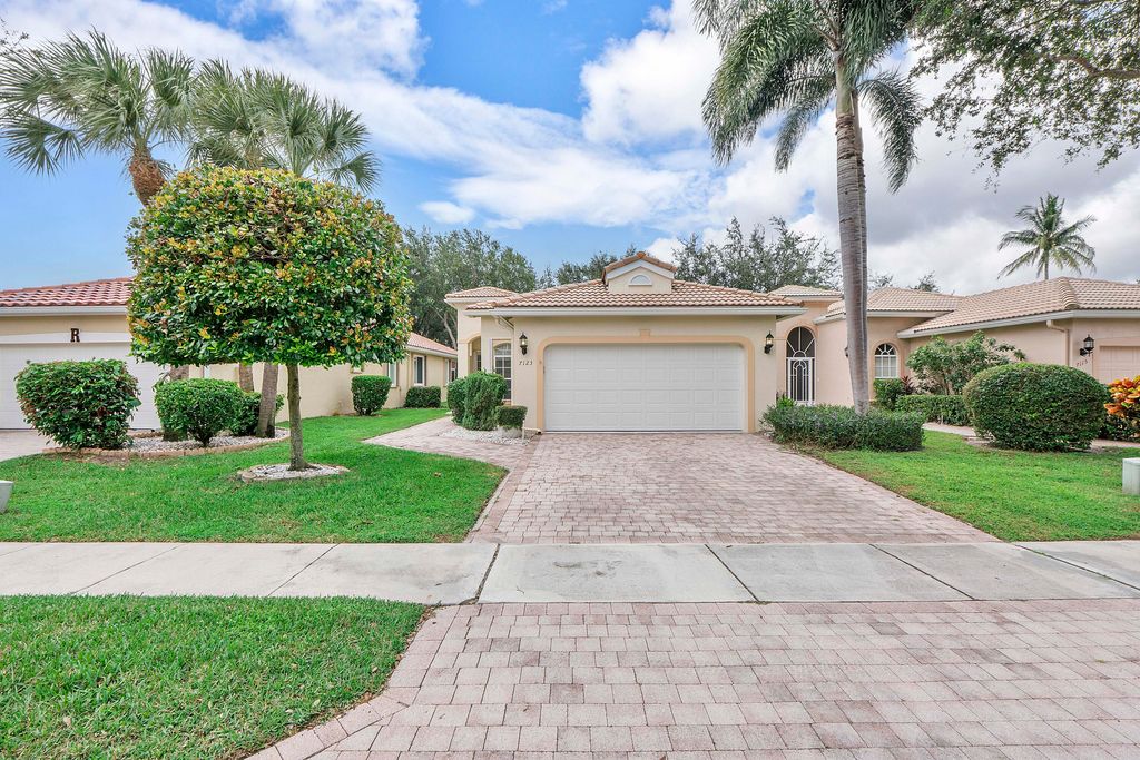 Photo of 7123 Via Genova, Delray Beach, FL 33446 (MLS # R11129665)