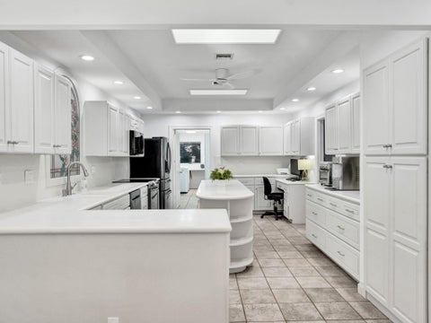 Tiny photo for 2600 NE 21st Street, Fort Lauderdale, FL 33305 (MLS # B26089391)