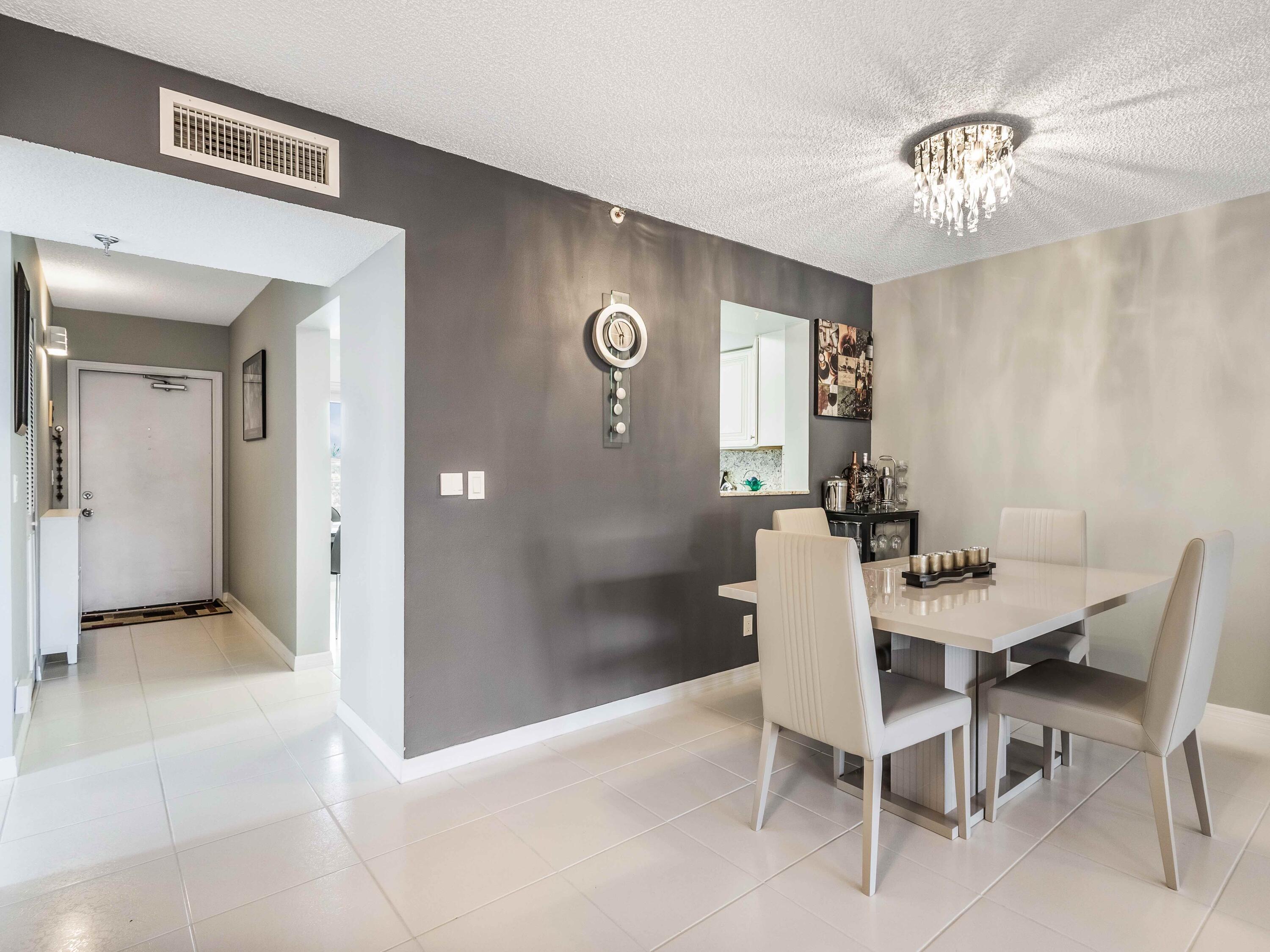 VILLAGES OF ORIOLE BONAIR - Residential