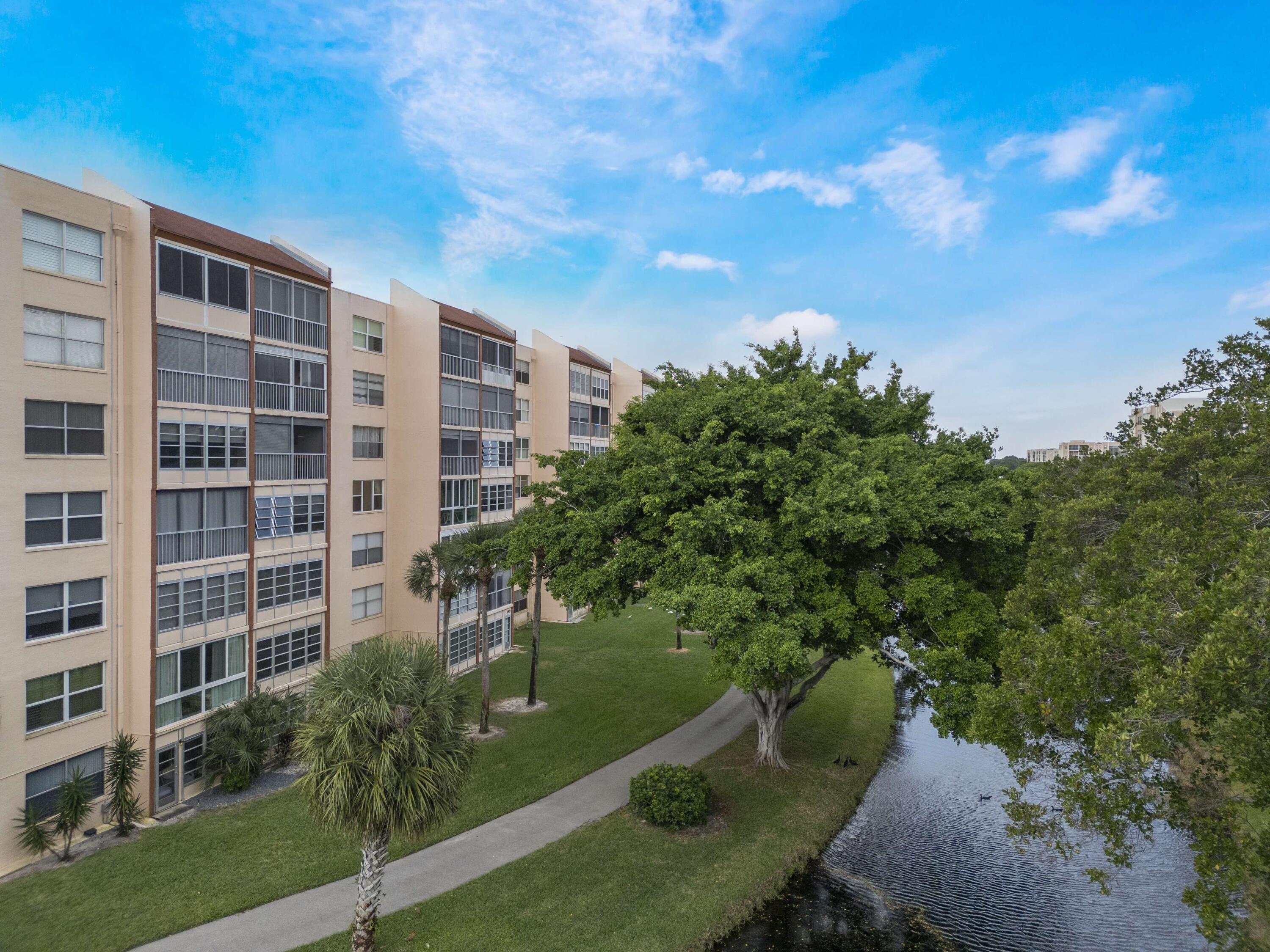 VILLAGES OF ORIOLE BONAIR - Residential