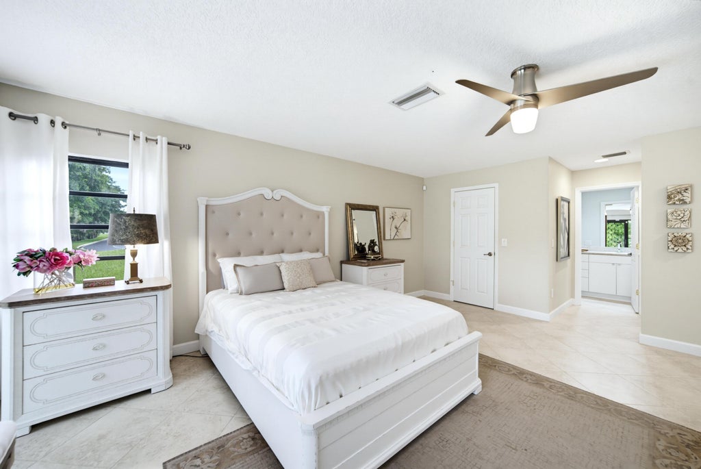 Photo of 21195 JUEGO Circle #16-A, Boca Raton, FL 33433 (MLS # B26061899)