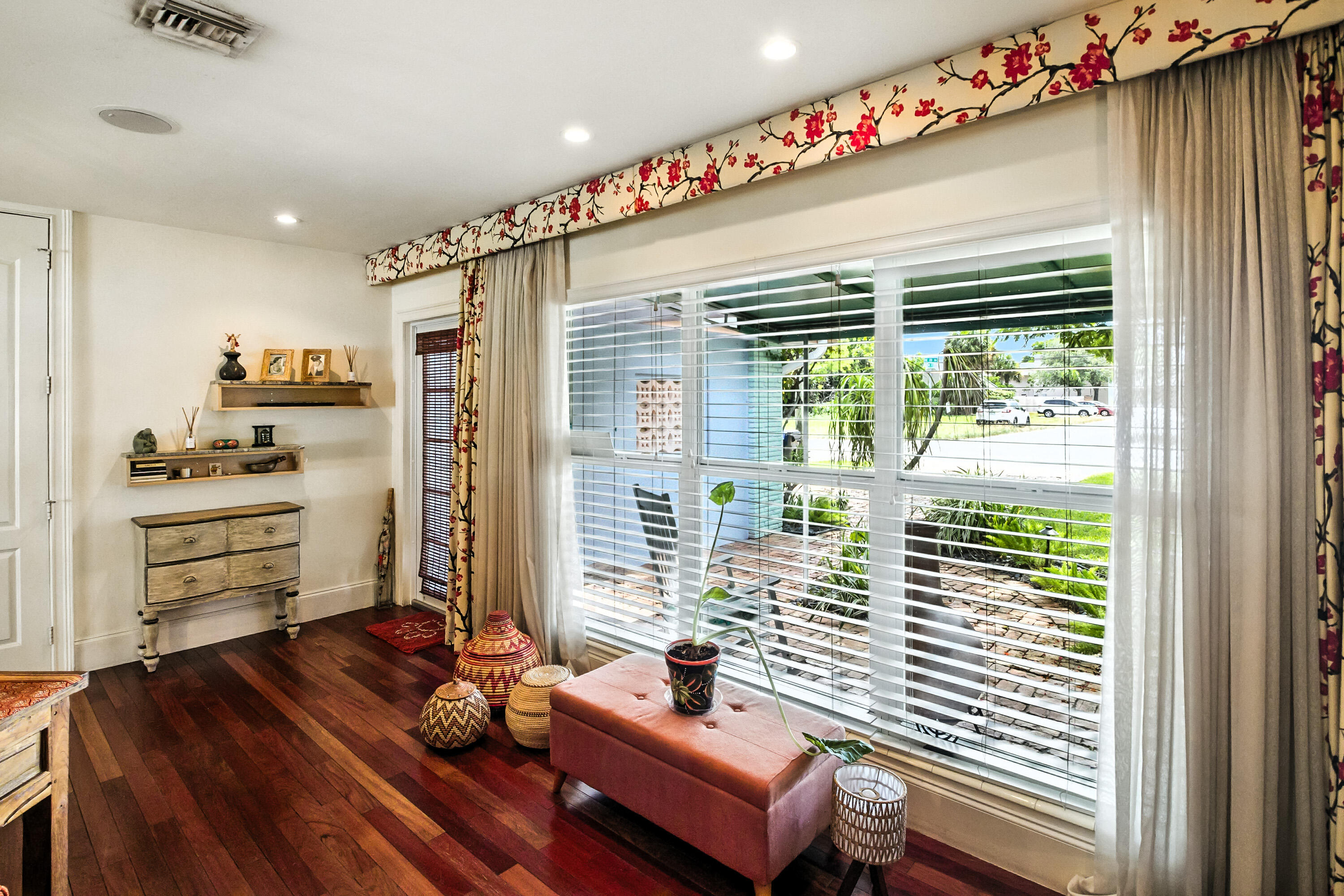 Lauder Lake - Residential