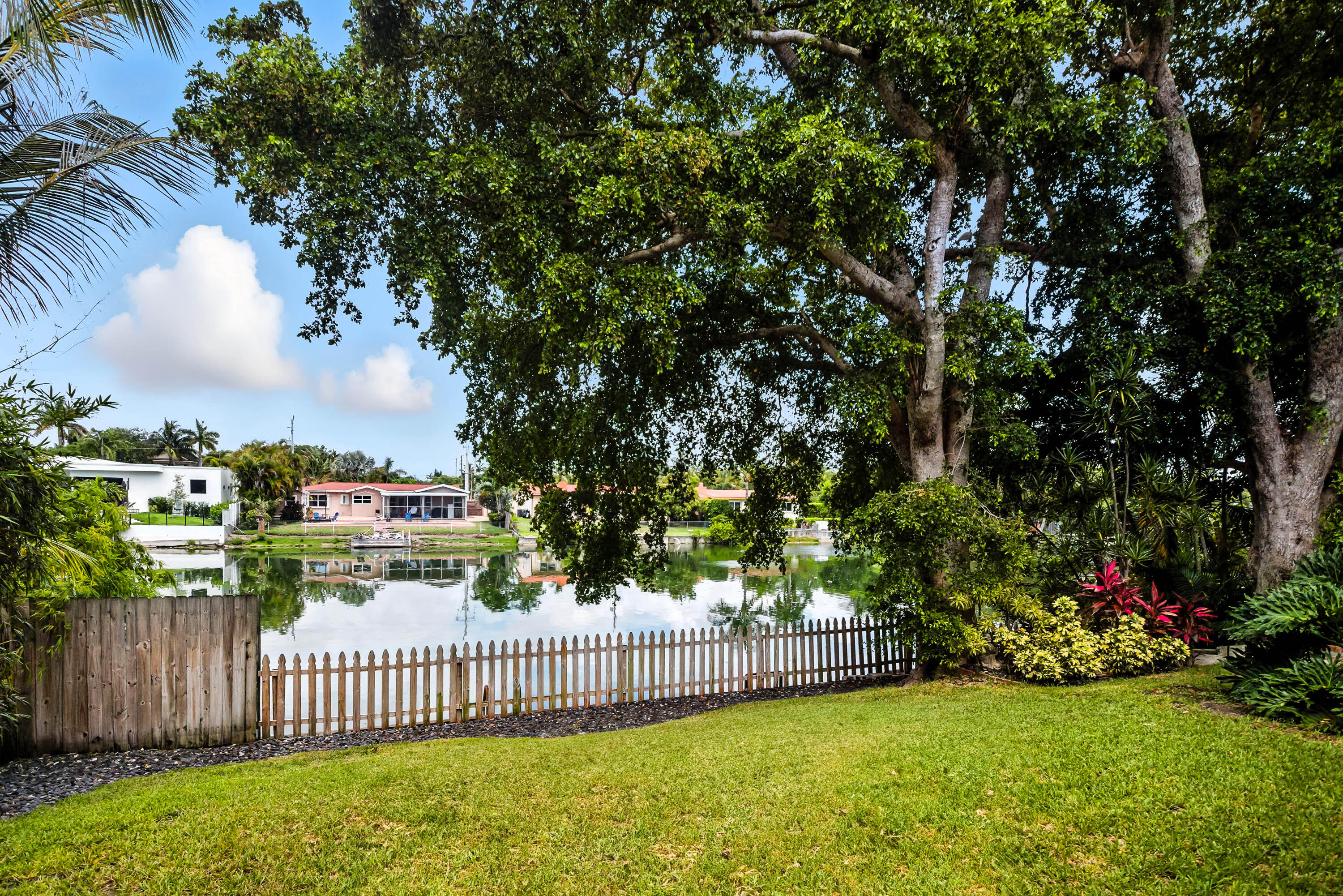 Lauder Lake - Residential