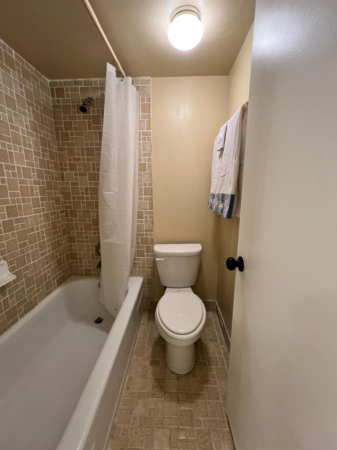 LE CHATEAU ROYAL CONDO - Residential Lease