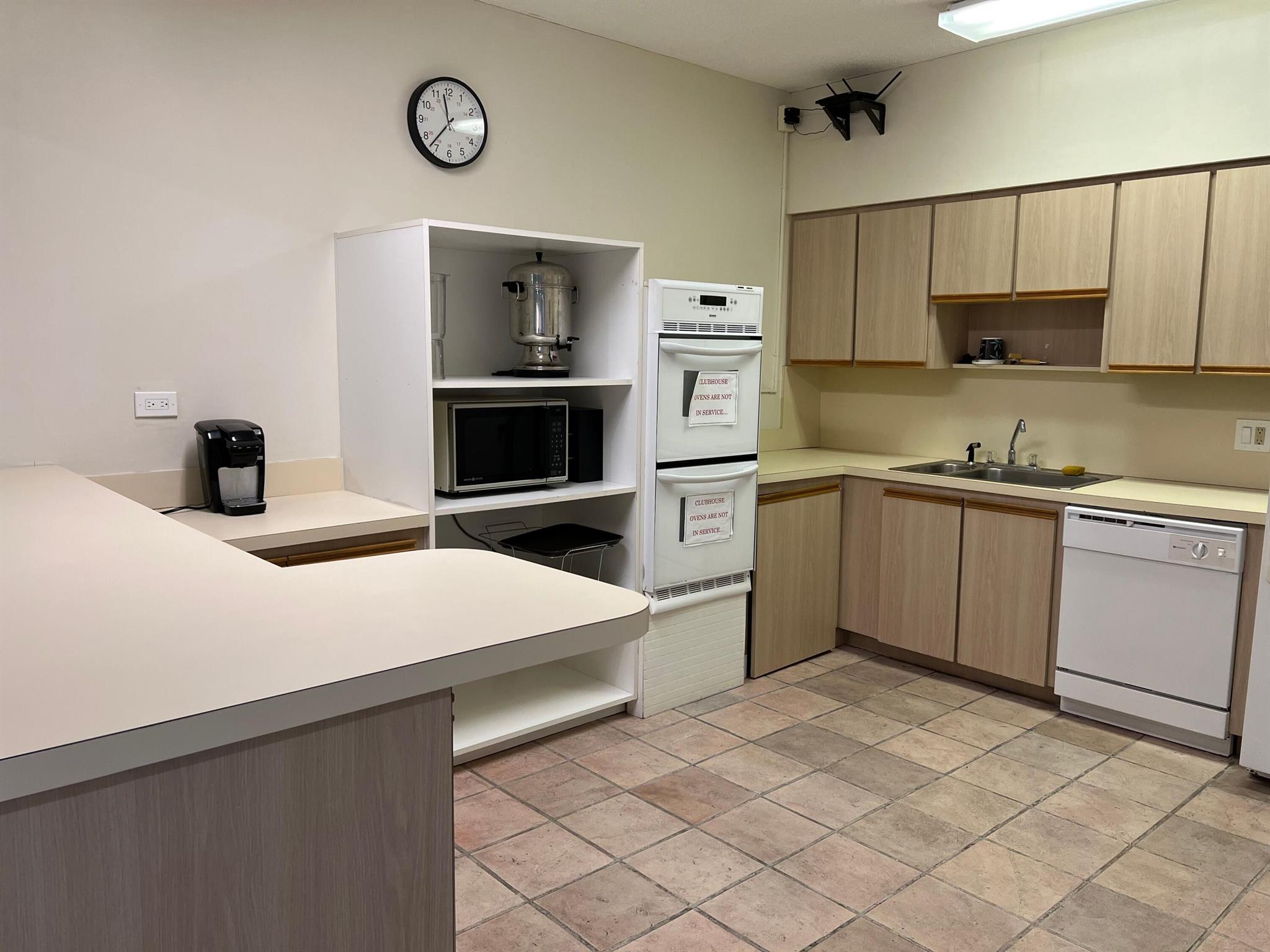 LE CHATEAU ROYAL CONDO - Residential Lease