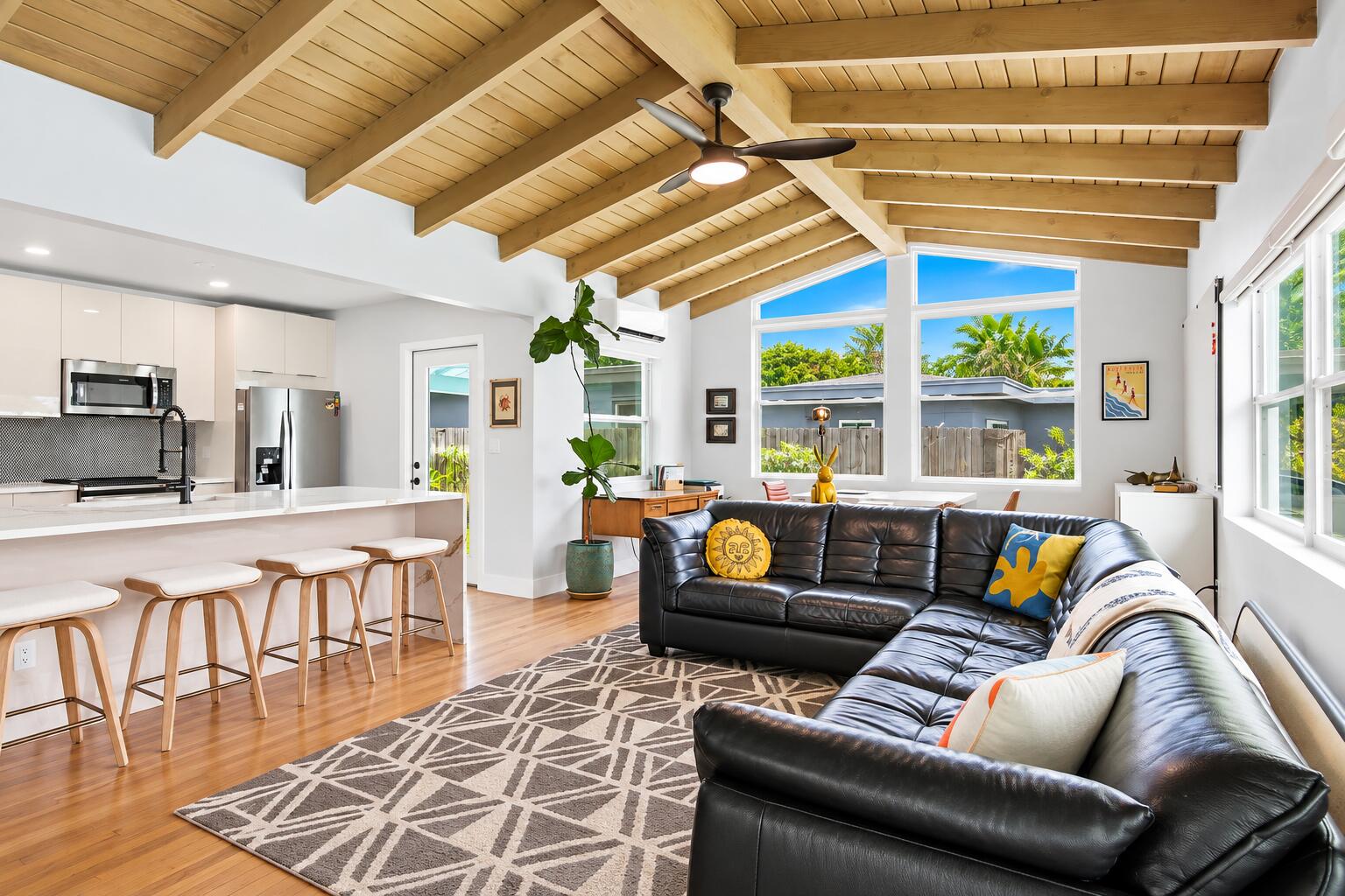 1610 N J Terrace
