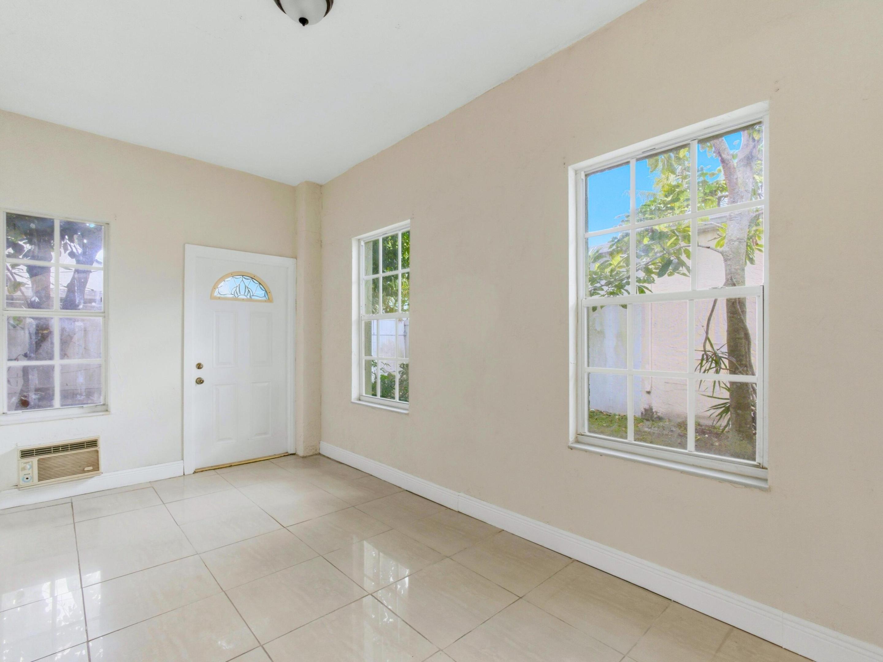 LAWRENCE GROVE 1 - Residential