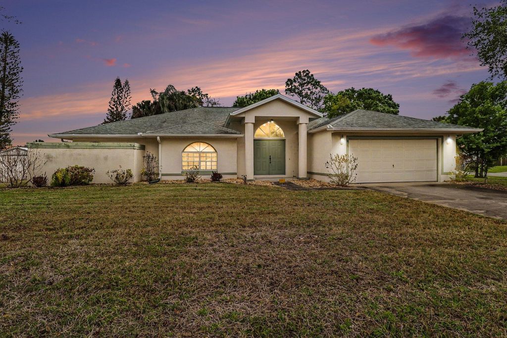 Photo of 875 Gabriel Avenue NE, Palm Bay, FL 32907 (MLS # B26005253)