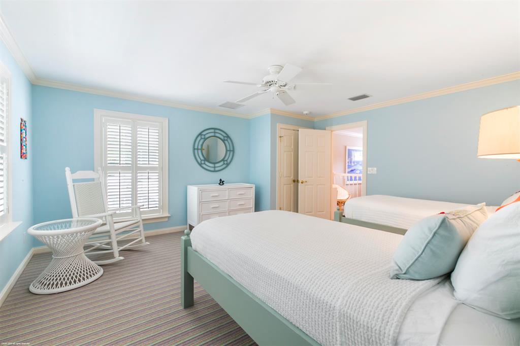 ISLAND BEACH THE REVISED - Residential