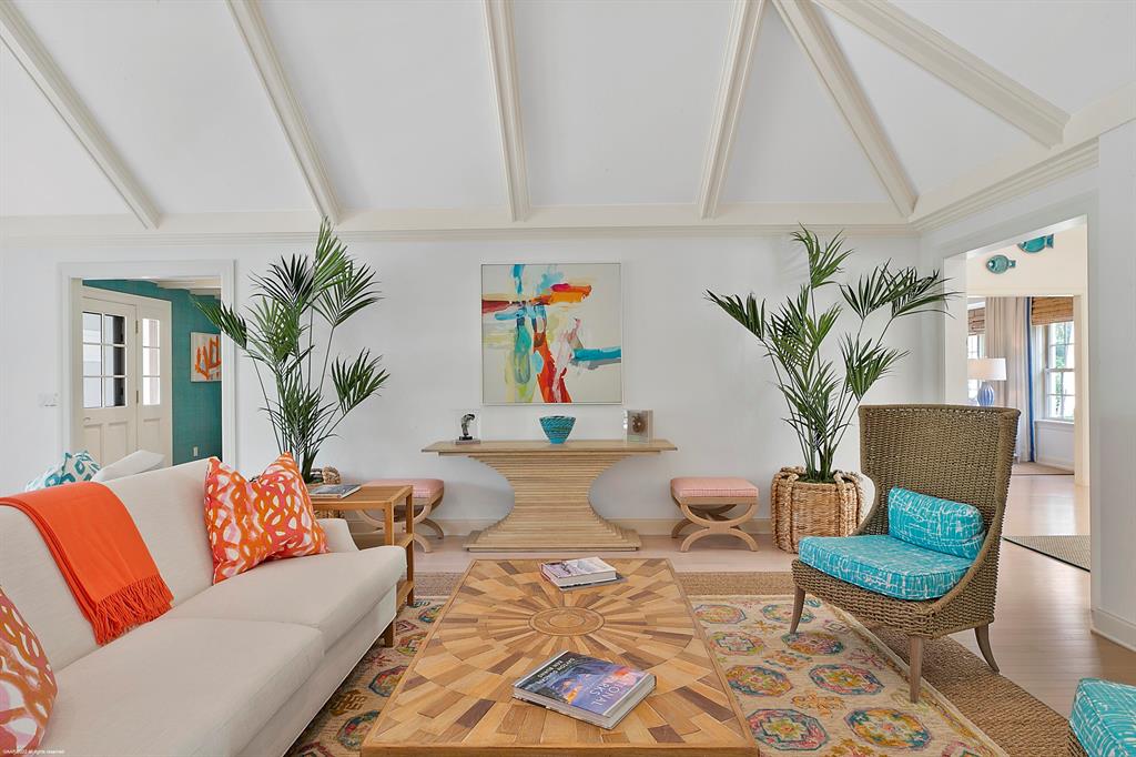 ISLAND BEACH THE REVISED - Residential