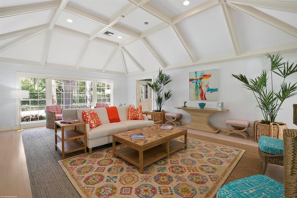 ISLAND BEACH THE REVISED - Residential