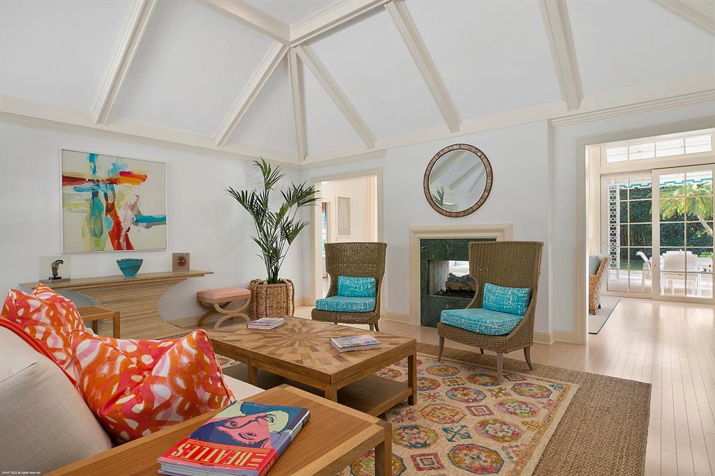 ISLAND BEACH THE REVISED - Residential