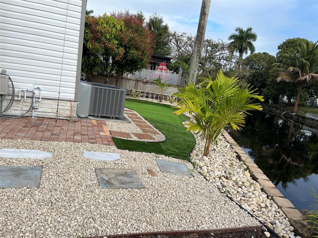 Photo of 1720 SW 85th Avenue, Davie, FL 33324 (MLS # F10550057)