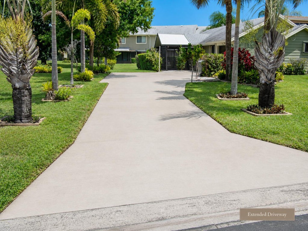 Photo of 1417 SE COLCHESTER Circle, Port Saint Lucie, FL 34952 (MLS # B26060544)