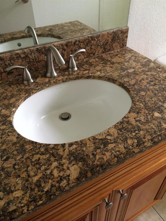 PALM BEACH GRANDE - Residential