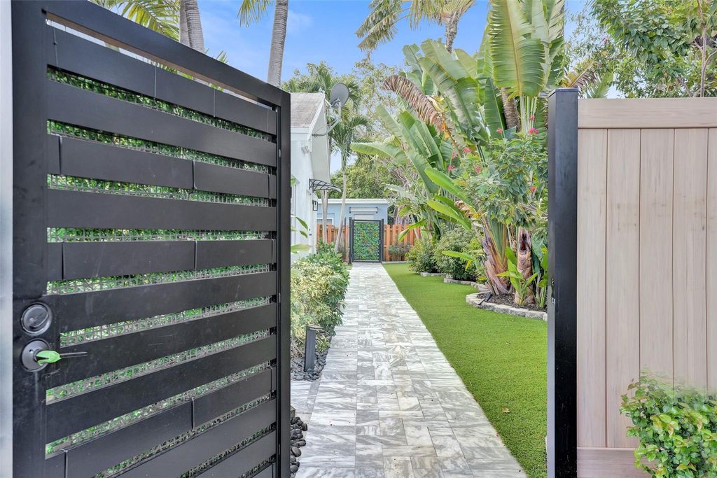 Photo of 1215 NE 14th Avenue, Fort Lauderdale, FL 33304 (MLS # F10528897)