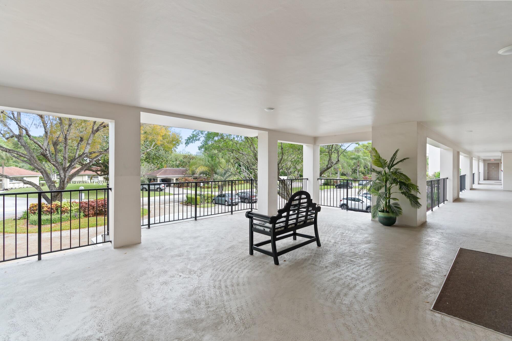 NO 3 PALM-AIRE COUNTRY CLUB - Residential