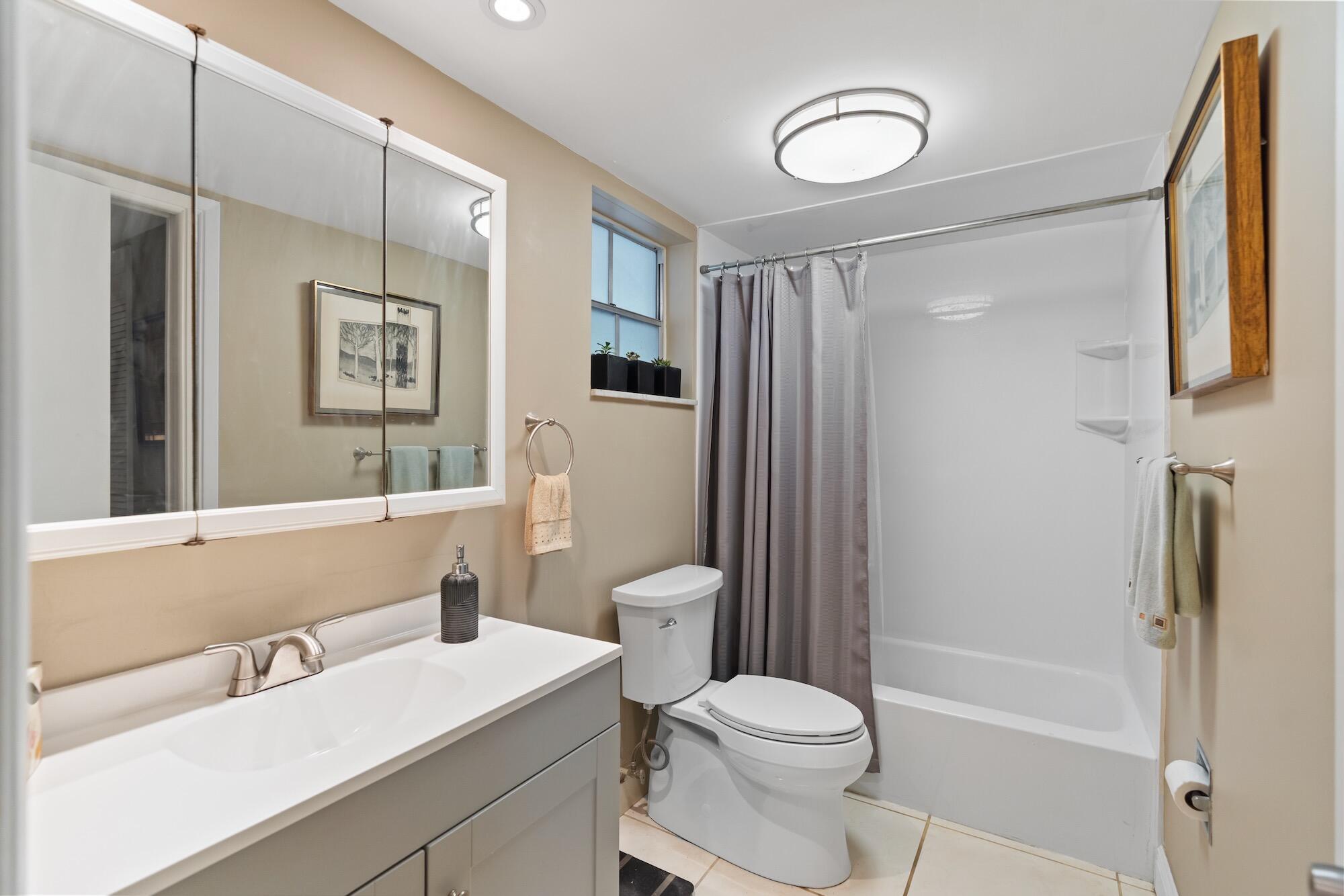 NO 3 PALM-AIRE COUNTRY CLUB - Residential