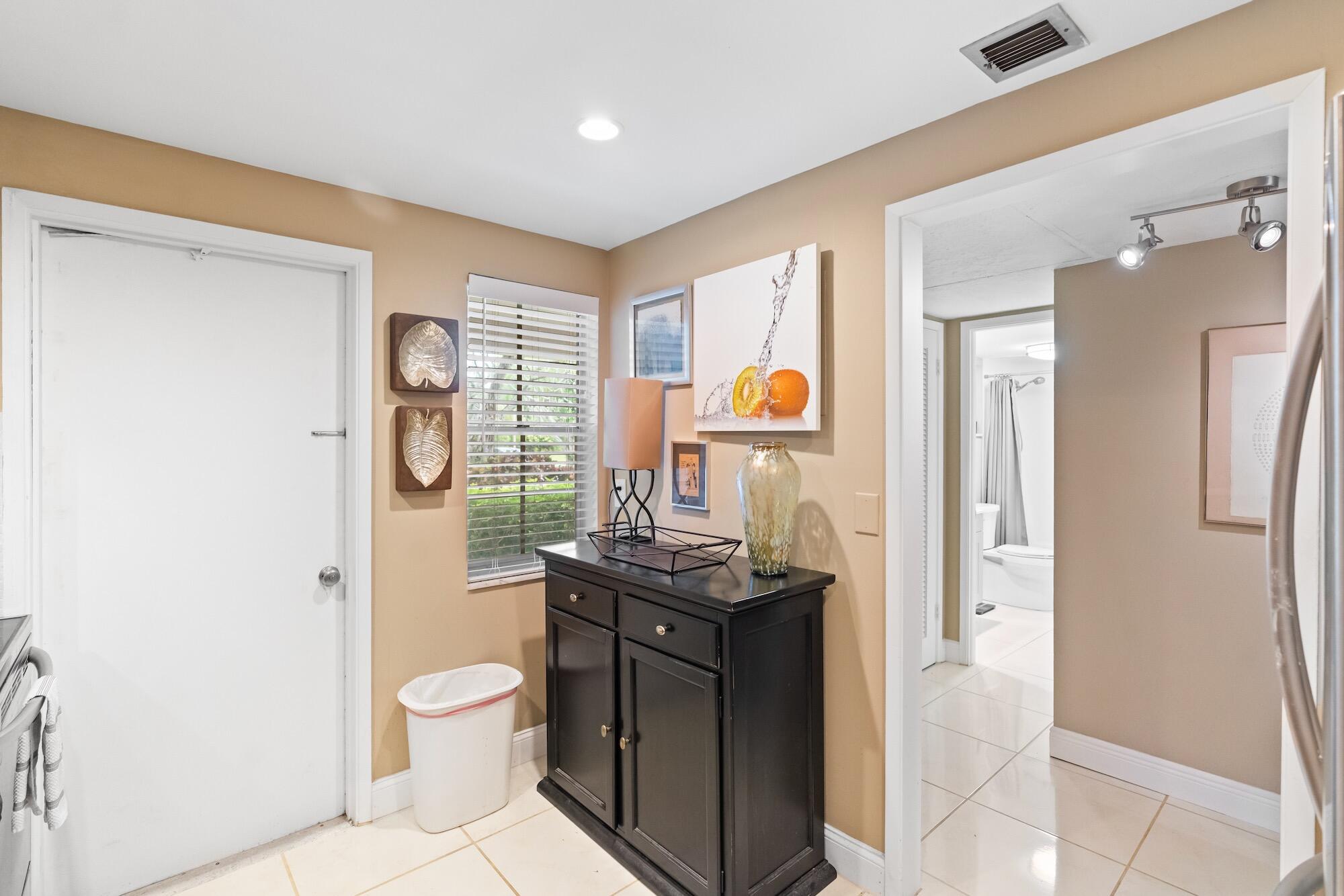 NO 3 PALM-AIRE COUNTRY CLUB - Residential