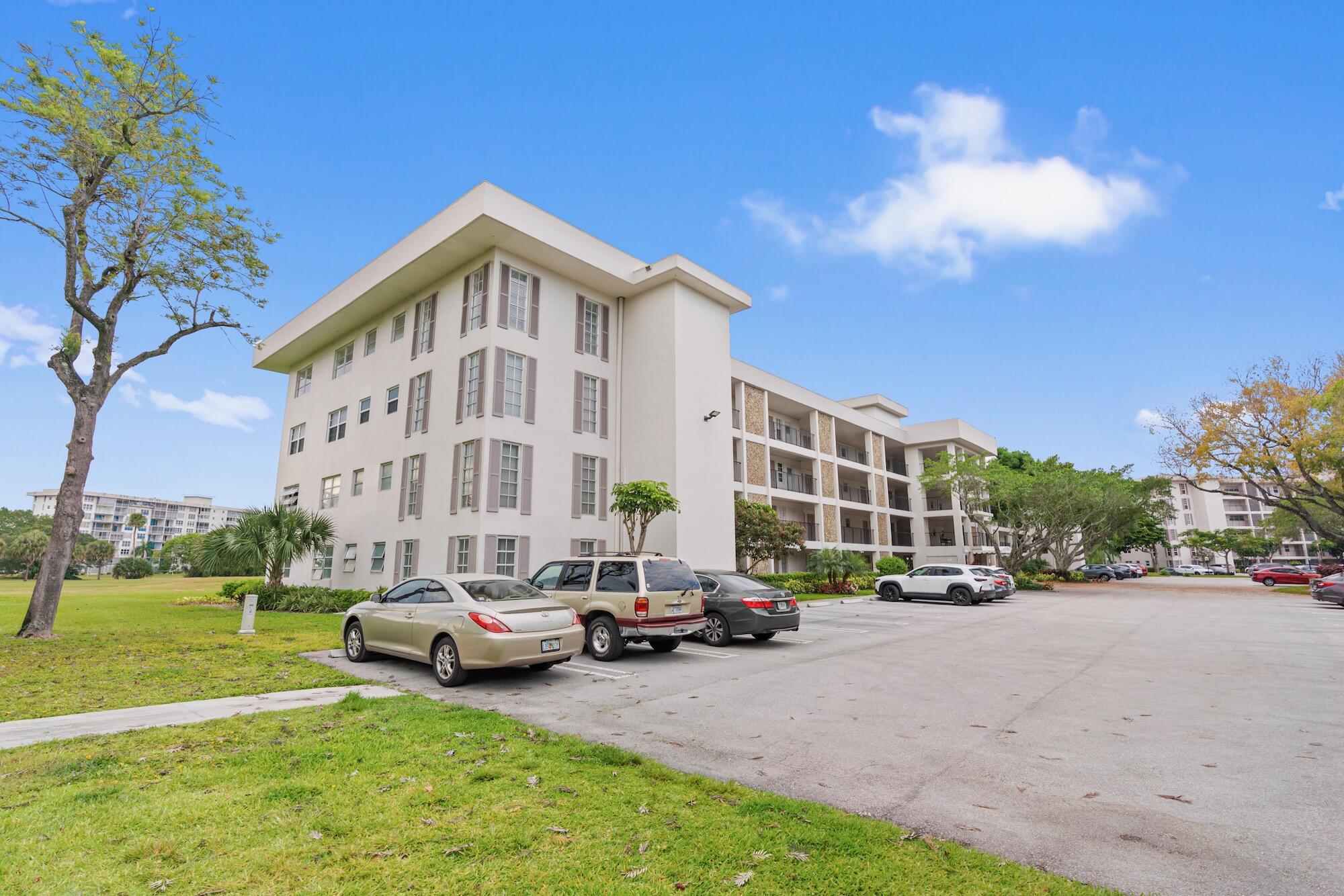 2900 N Palm Aire Drive 106