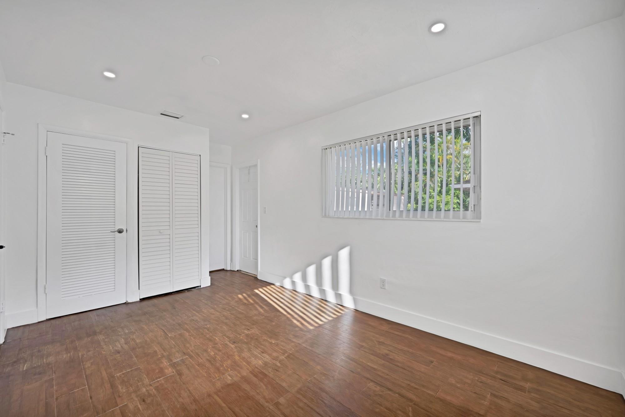 Dania Heights Ext 5-19 B - Residential Lease