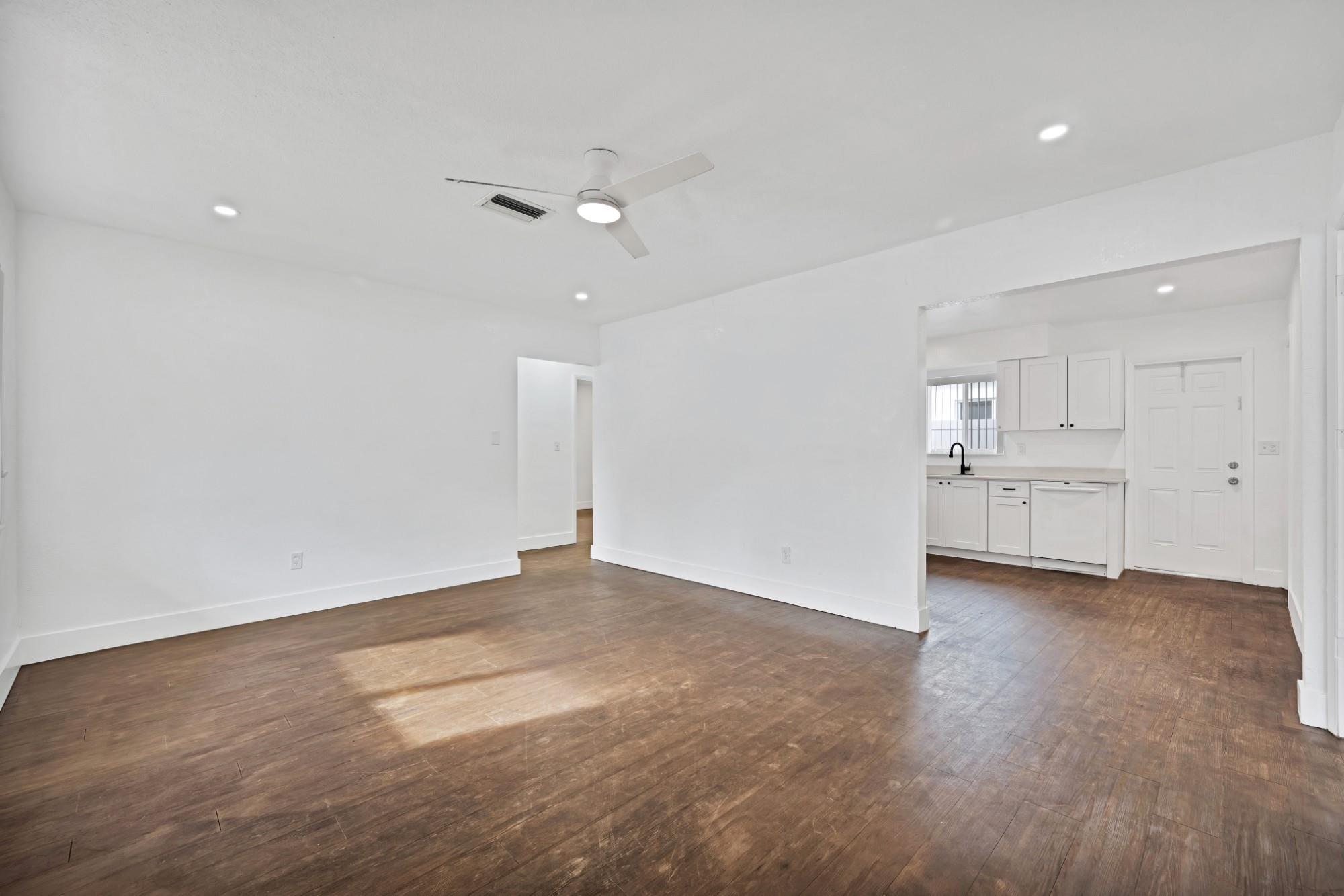 Dania Heights Ext 5-19 B - Residential Lease