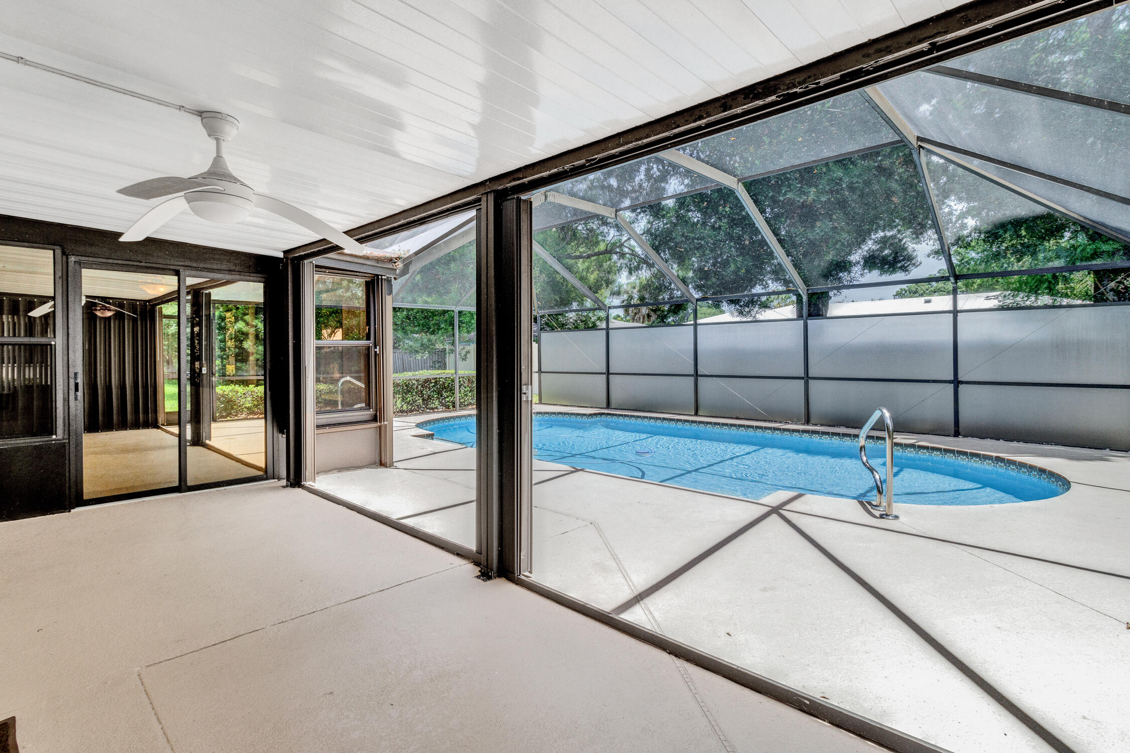 LAURELWOOD UNIT 3 - Residential