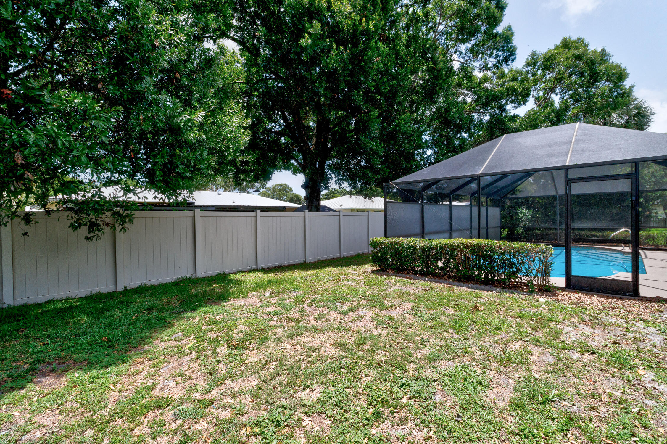 LAURELWOOD UNIT 3 - Residential