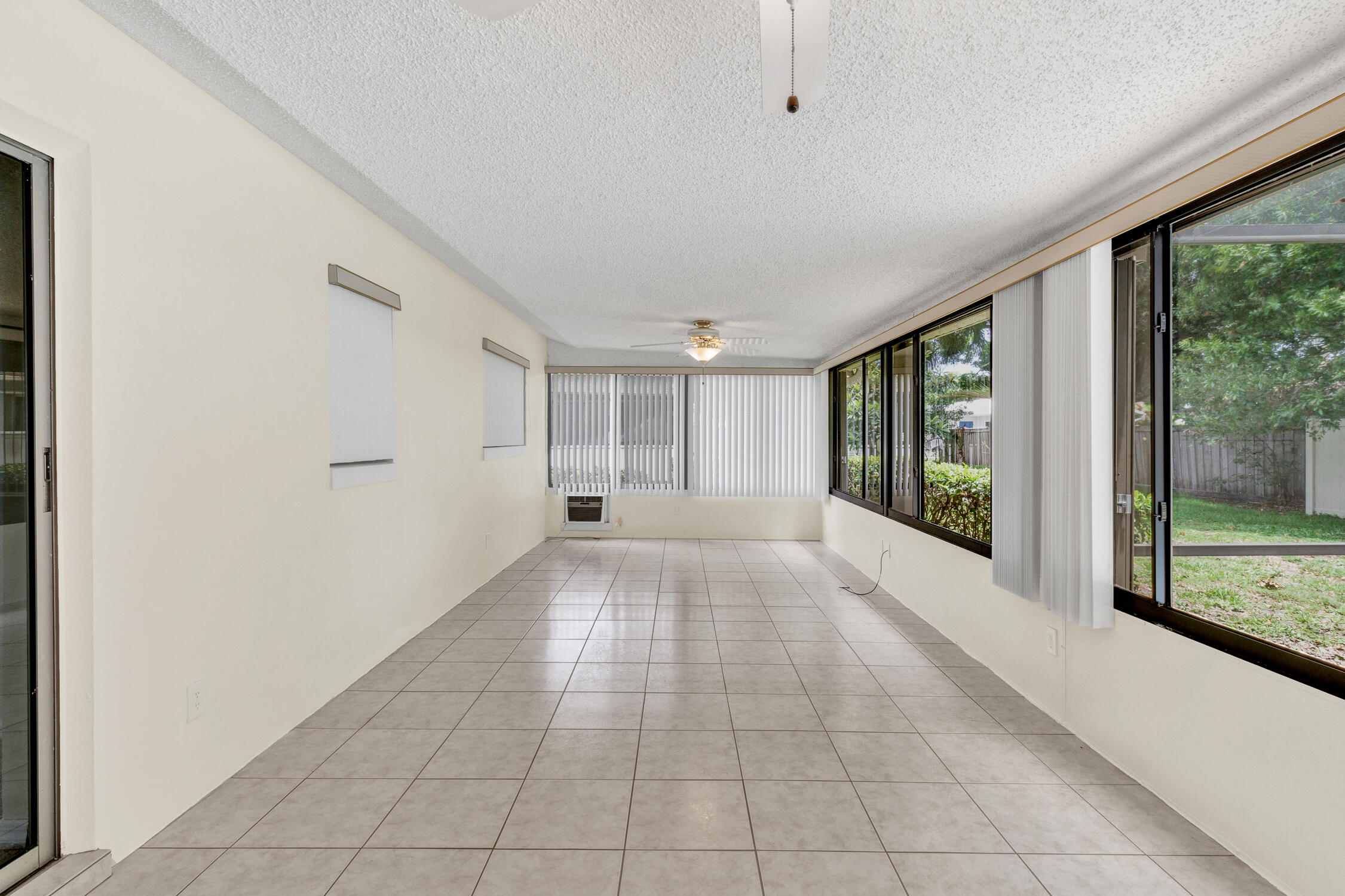 LAURELWOOD UNIT 3 - Residential