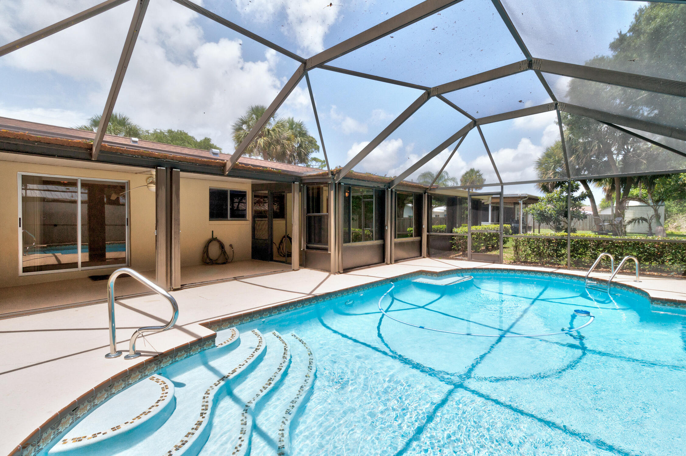 LAURELWOOD UNIT 3 - Residential