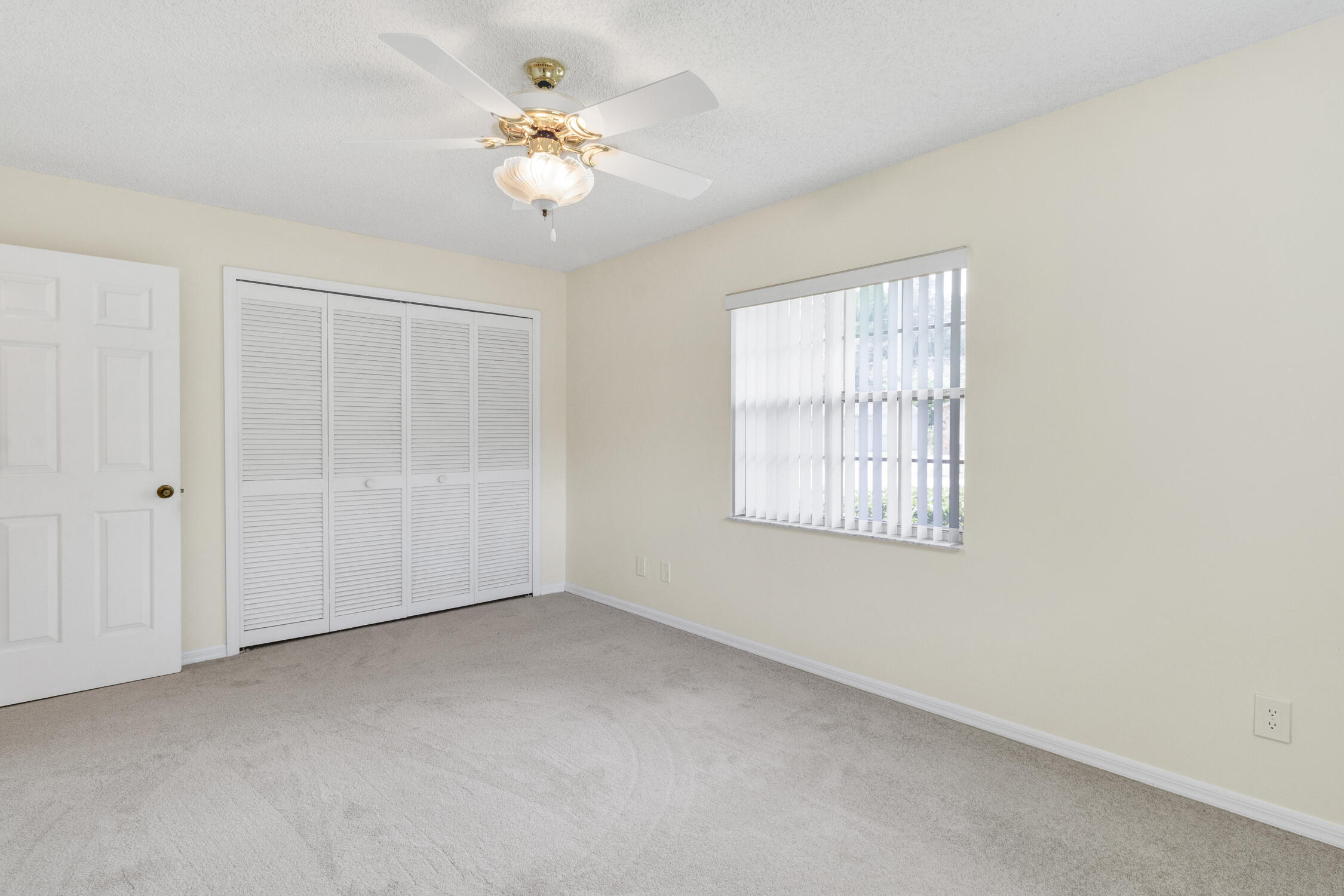 LAURELWOOD UNIT 3 - Residential