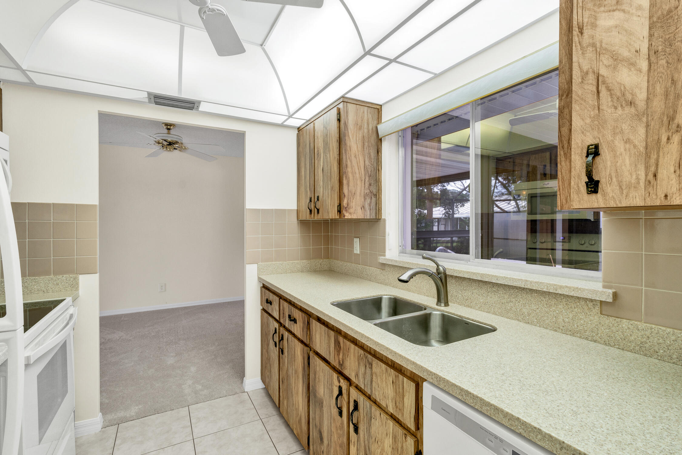 LAURELWOOD UNIT 3 - Residential