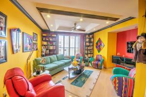 IMPERIAL ROYALE AT BOCA POINTE CONDO - Residential