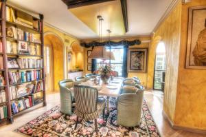 IMPERIAL ROYALE AT BOCA POINTE CONDO - Residential