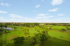 IMPERIAL ROYALE AT BOCA POINTE CONDO - Residential