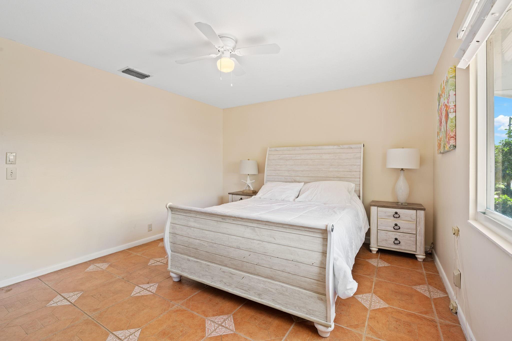 Coral Ridge Country Club - Residential Lease