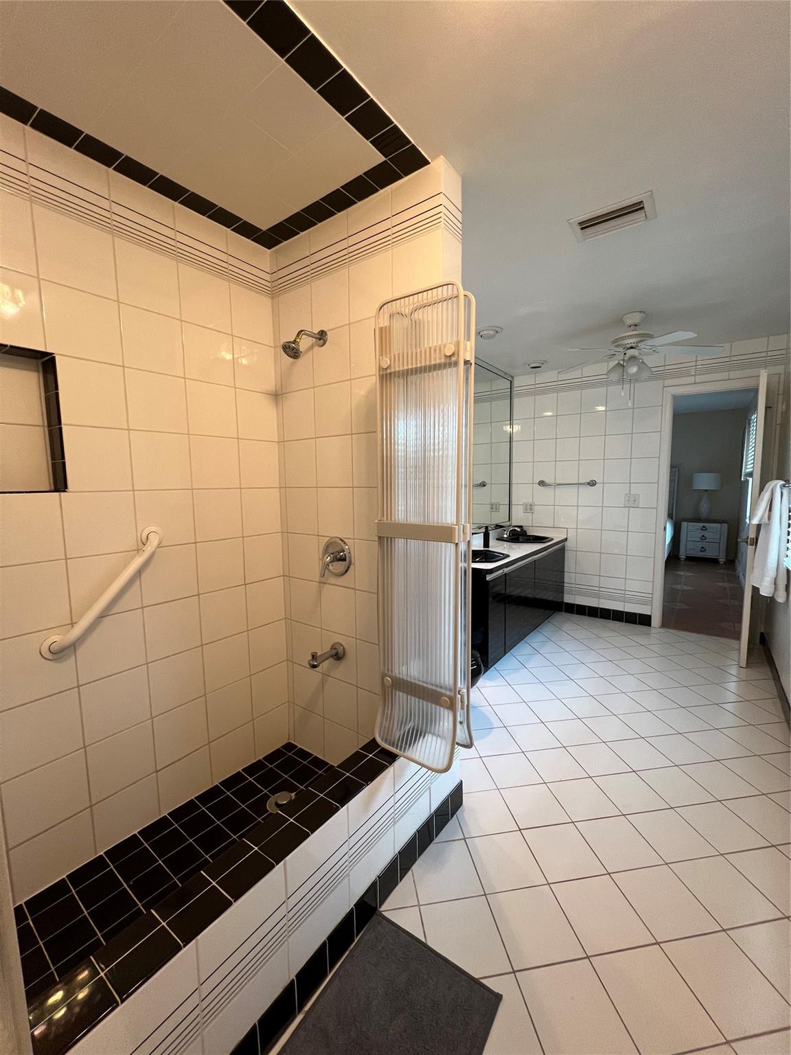 Coral Ridge Country Club - Residential Lease