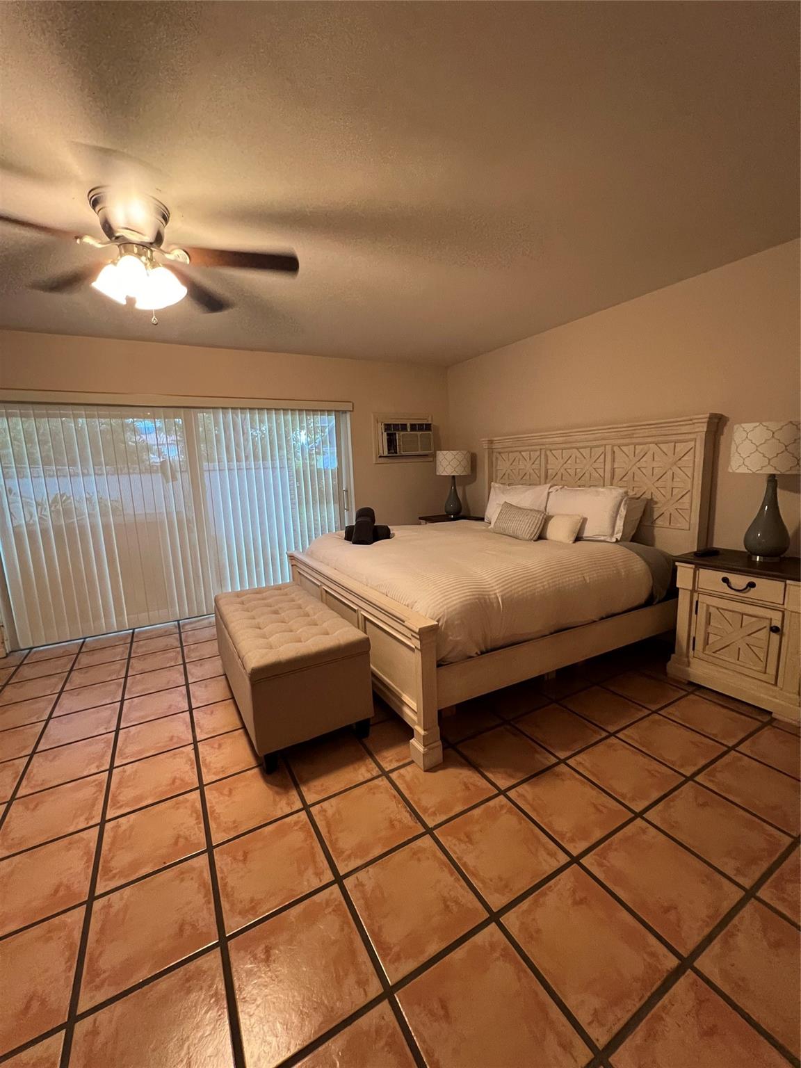 Coral Ridge Country Club - Residential Lease