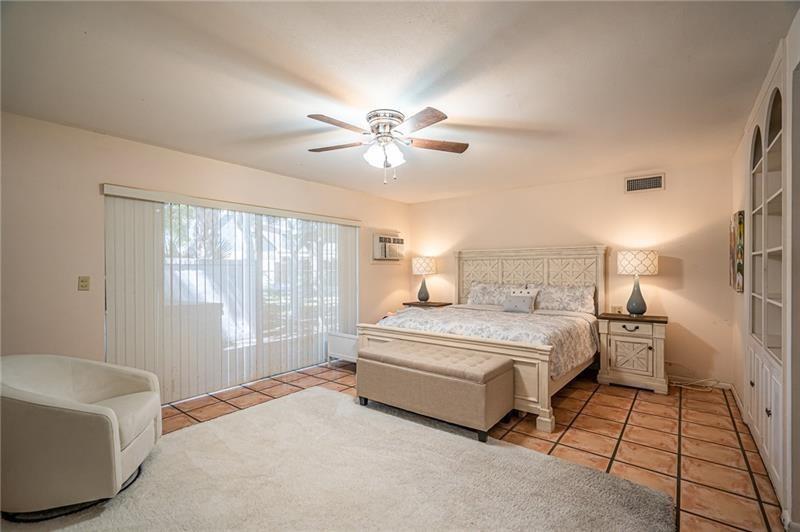 Coral Ridge Country Club - Residential Lease