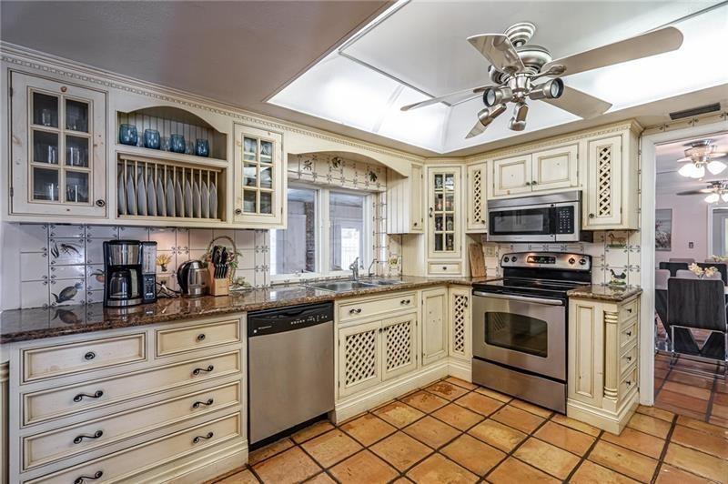 Coral Ridge Country Club - Residential Lease