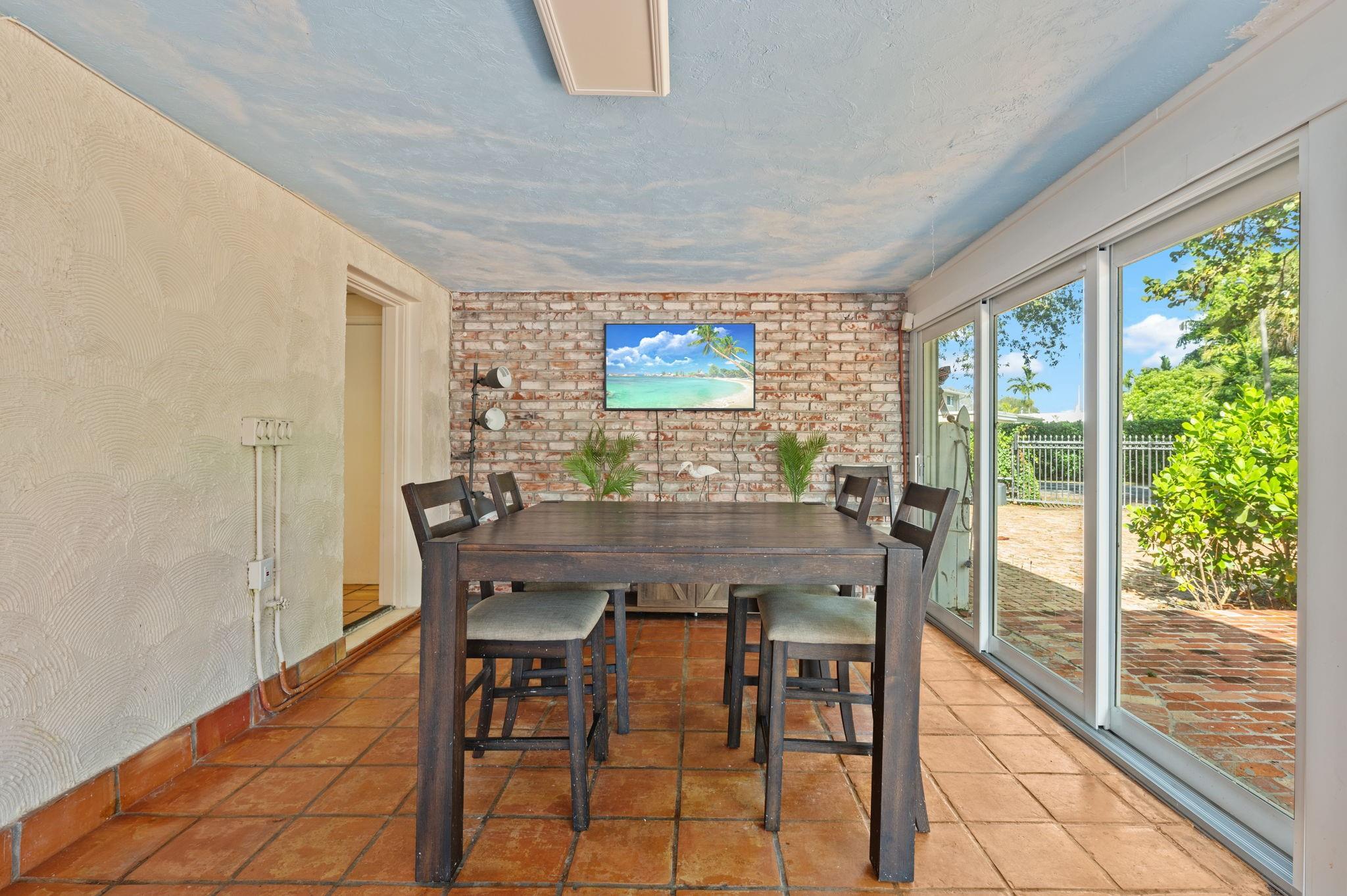 Coral Ridge Country Club - Residential Lease