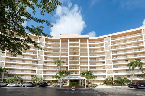 3507 Oaks Way Unit 909, Pompano Beach, FL MLS: F10499420
